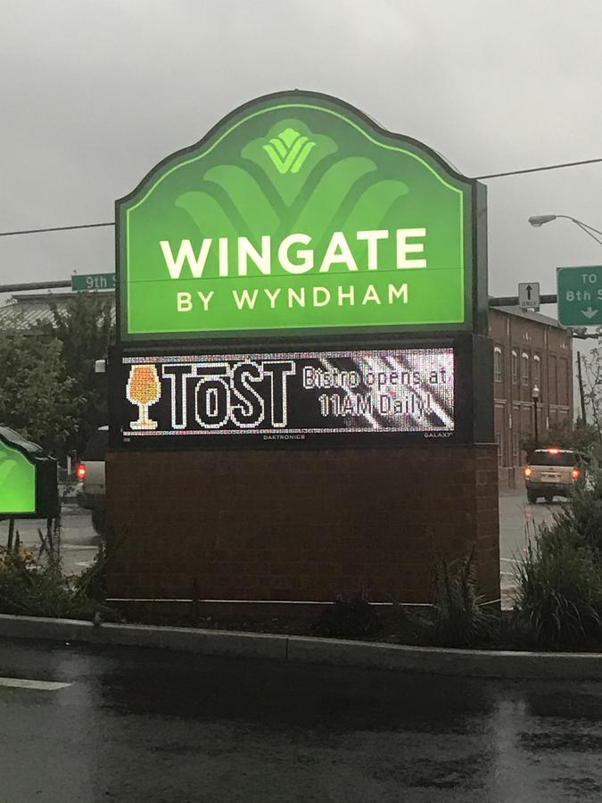 Wingate By Wyndham Altoona Downtown/Medical Center Hotel Exterior photo
